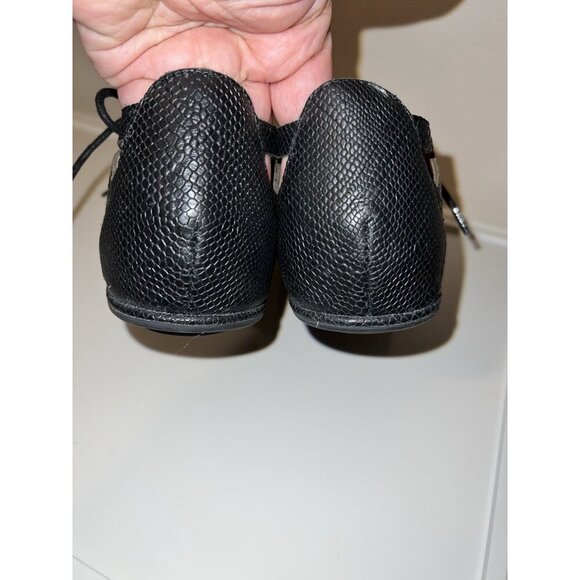 GENTLE SOULS by Kenneth Cole Betsi Flat Lace-up Sandal Sandal Black Sz 9M - Picture 10 of 13